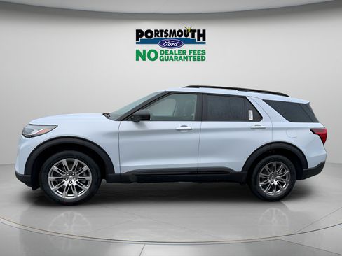 New 2026 Ford Explorer Active w/ Active Comfort Package AWD/4WD image 2