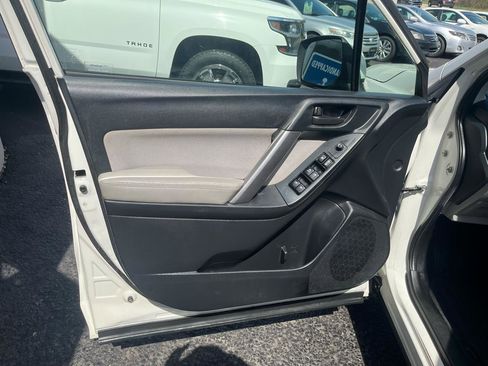 Used 2016 Subaru Forester 2.5i Premium w/ All-Weather Package image 23