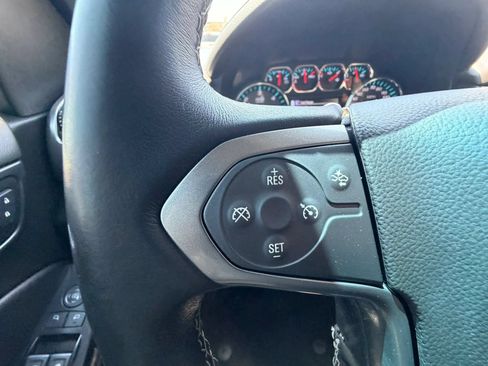 Used 2020 Chevrolet Suburban LT AWD/4WD image 13