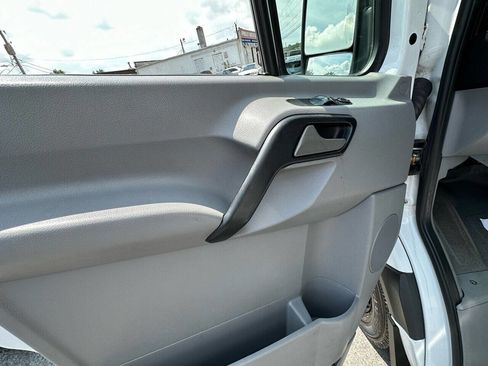 Used 2013 Mercedes-Benz Sprinter 3500 image 10