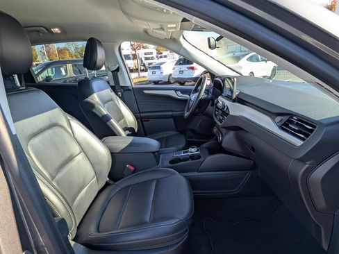 Certified 2021 Ford Escape SEL image 10