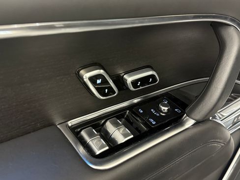 Used 2023 Land Rover Range Rover SE AWD/4WD image 25