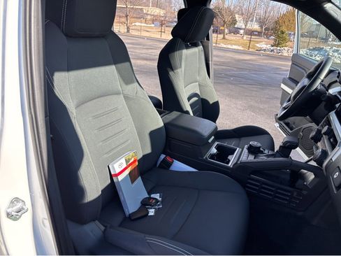 Used 2024 Toyota Tacoma TRD Off-Road image 6