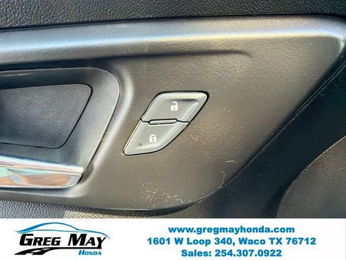 Used 2025 Chevrolet Malibu LT FWD image 24