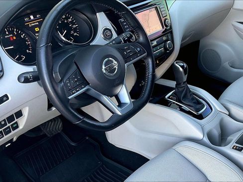Used 2022 Nissan Rogue Sport SL image 13