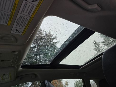 Used 2016 Nissan Rogue SL w/ SL Premium Package image 26