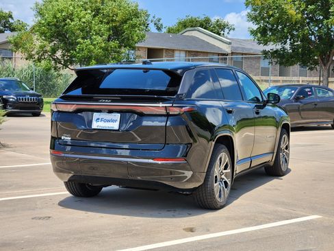New 2025 Jeep Wagoneer S Limited image 4