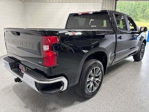 Used 2025 Chevrolet Silverado 1500 LT AWD/4WD image 7