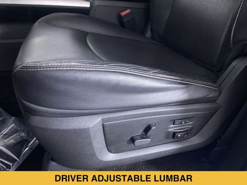 Used 2017 RAM 1500 Laramie w/ Convenience Group AWD/4WD image 9