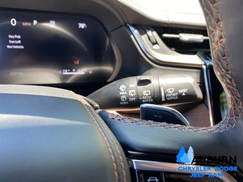 Used 2025 Jeep Grand Cherokee L Summit w/ Obsidian Package AWD/4WD image 45