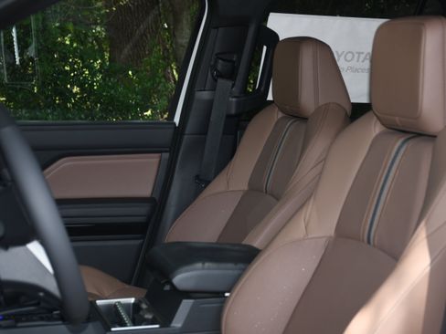 New 2026 Toyota 4Runner Limited AWD/4WD image 8