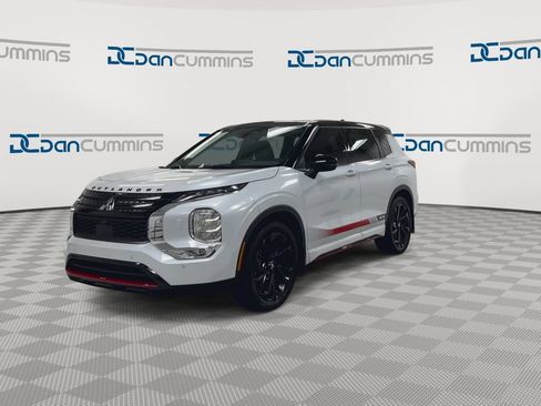 Used 2024 Mitsubishi Outlander Ralliart AWD/4WD image 4