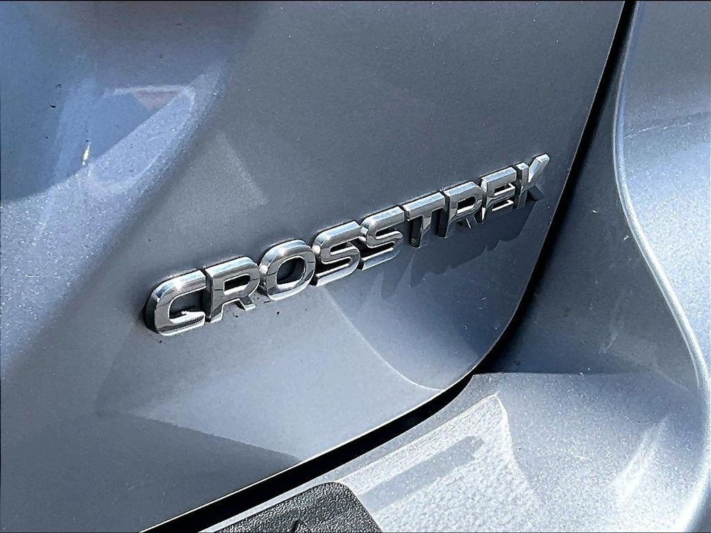Used 2024 Subaru Crosstrek 2.0i Premium w/ Crosstrek Mirror Package AWD/4WD image 26