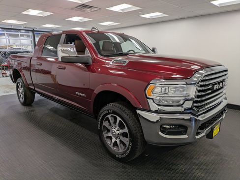 Used 2024 RAM 2500 Limited w/ Safety Group image 3