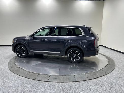 Used 2025 Kia Telluride SX w/ SX Captain's Chair Package FWD image 10