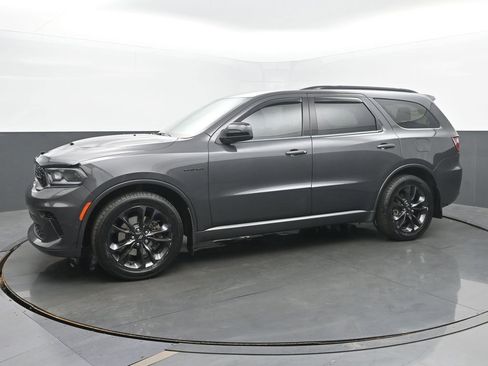 Used 2023 Dodge Durango R/T w/ Blacktop Package RWD image 2