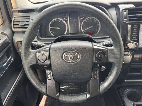 Certified 2020 Toyota 4Runner TRD Off-Road Premium w/ Moonroof Package AWD/4WD image 9
