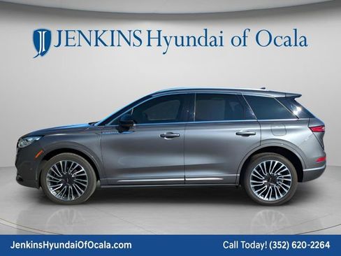 Used 2021 Lincoln Corsair Reserve w/ Equipment Group 201A image 6