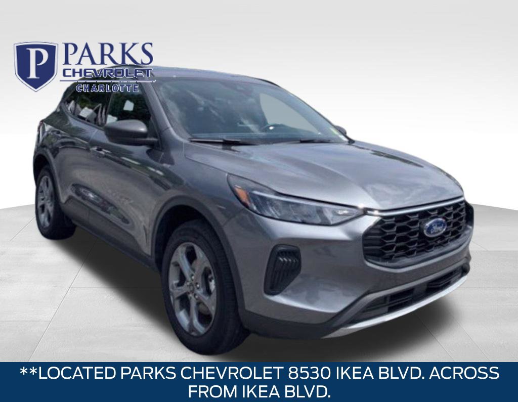 Used 2025 Ford Escape ST-Line AWD/4WD image 1