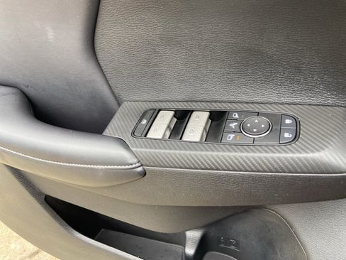 Used 2023 Mitsubishi Outlander SE FWD image 48