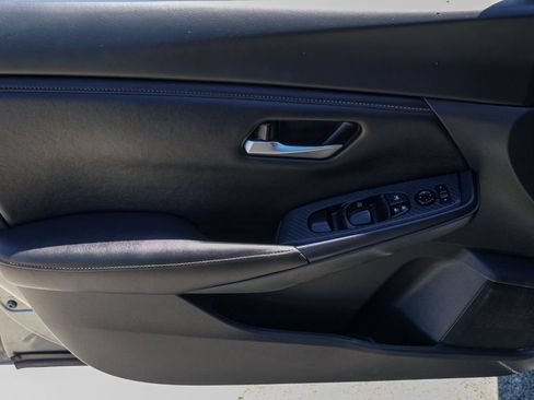 Used 2023 Nissan Sentra SV FWD image 23