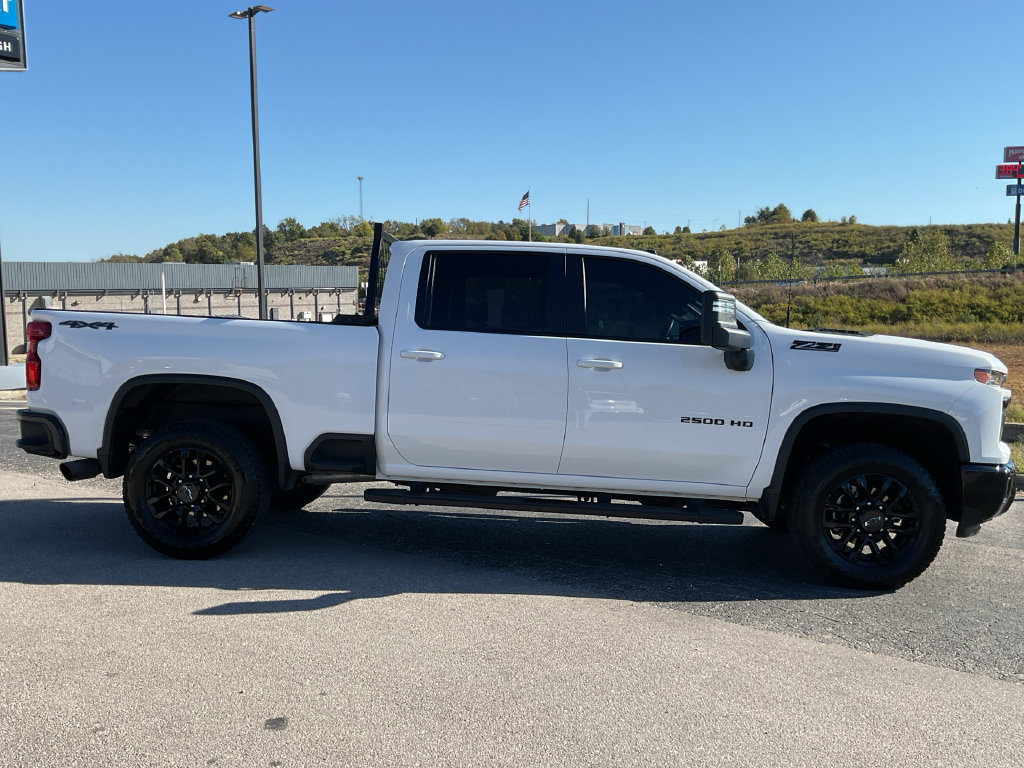 Used 2026 Chevrolet Silverado 2500 Custom w/ Custom Value Package AWD/4WD image 11