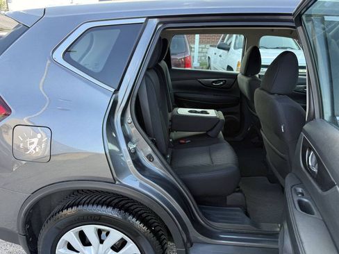Used 2017 Nissan Rogue S AWD/4WD image 24