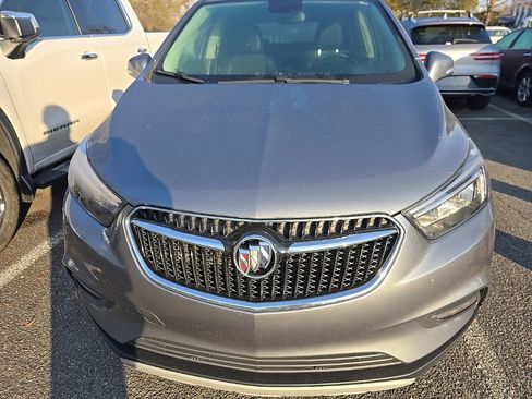 Used 2019 Buick Encore Sport Touring image 5