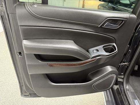 Used 2020 GMC Yukon XL SLT image 29