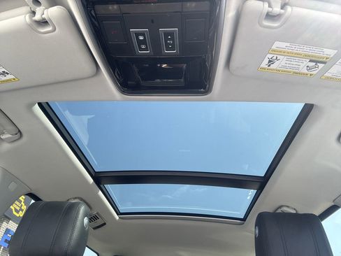 Used 2017 Land Rover Range Rover Supercharged image 24