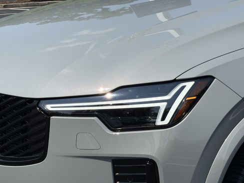 Certified 2026 Volvo XC90 B6 Ultra w/ Protection Package Premier AWD/4WD image 6