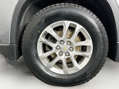Used 2019 Chevrolet Traverse LT AWD/4WD image 11