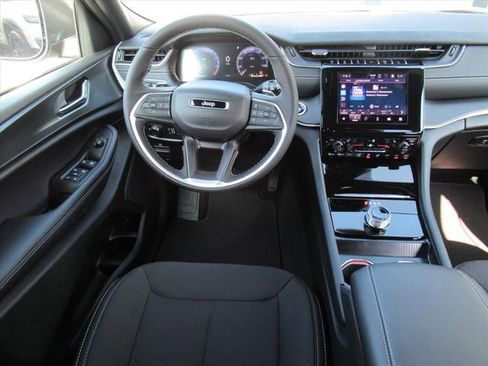 New 2025 Jeep Grand Cherokee L Laredo w/ Luxury Tech Group I image 13