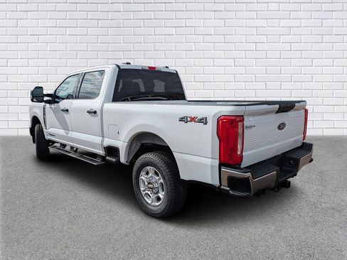New 2026 Ford F250 XLT image 3