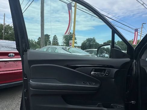 Used 2018 Honda Pilot Elite image 9