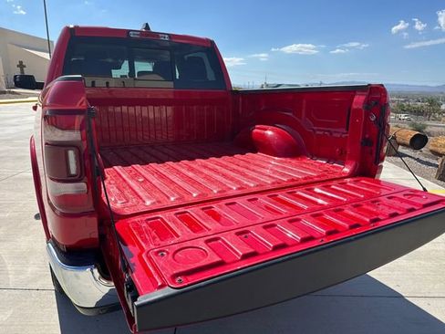 Used 2021 RAM 1500 Laramie image 29