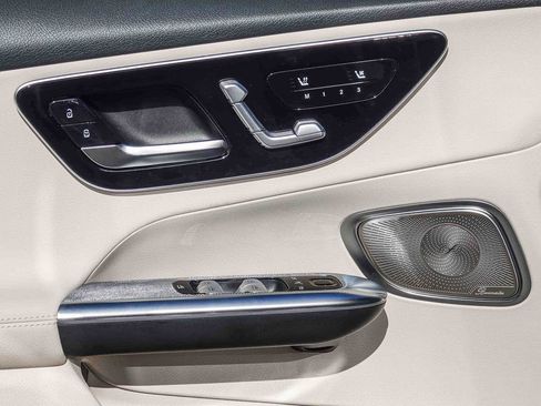 New 2026 Mercedes-Benz GLC 300 image 20