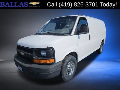 Used 2014 Chevrolet Express 2500 RWD image 1