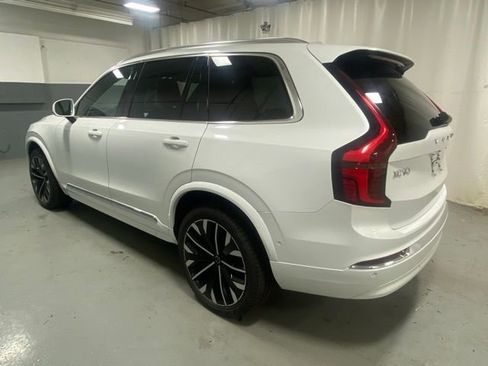 Used 2025 Volvo XC90 B6 Plus AWD/4WD image 2