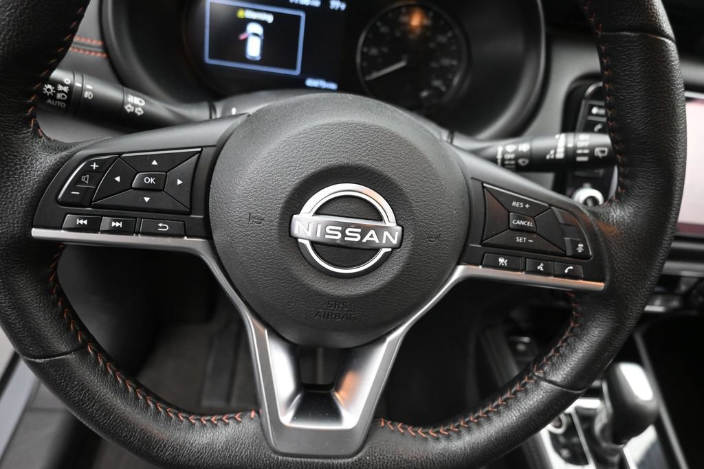 Used 2023 Nissan Kicks SR w/ SR Premium Package FWD image 17