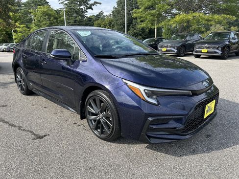 Used 2024 Toyota Corolla Hybrid AWD Sedan image 3
