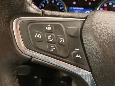 Used 2019 Chevrolet Equinox LT FWD image 27