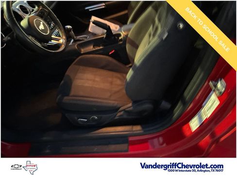 Used 2019 Ford Mustang Coupe w/ Equipment Group 101A RWD image 11