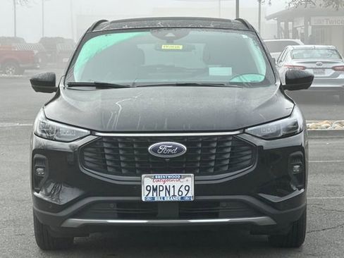 Certified 2023 Ford Escape SE w/ PHEV Premium Package image 6