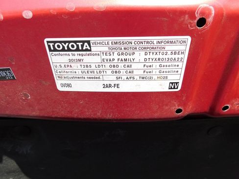 Used 2013 Toyota RAV4 LE AWD/4WD image 42