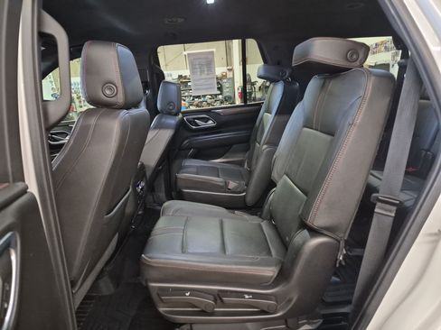 Used 2022 Chevrolet Tahoe RST w/ Sport Performance Package RWD image 15