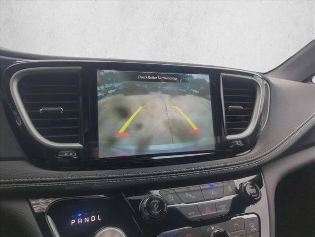New 2026 Chrysler Pacifica Select FWD image 13