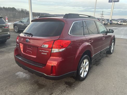 Used 2013 Subaru Outback 2.5i Premium image 13