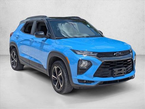 Used 2023 Chevrolet TrailBlazer RS w/ Convenience Package AWD/4WD image 3