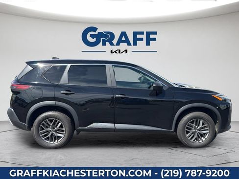 Used 2023 Nissan Rogue S AWD/4WD image 9